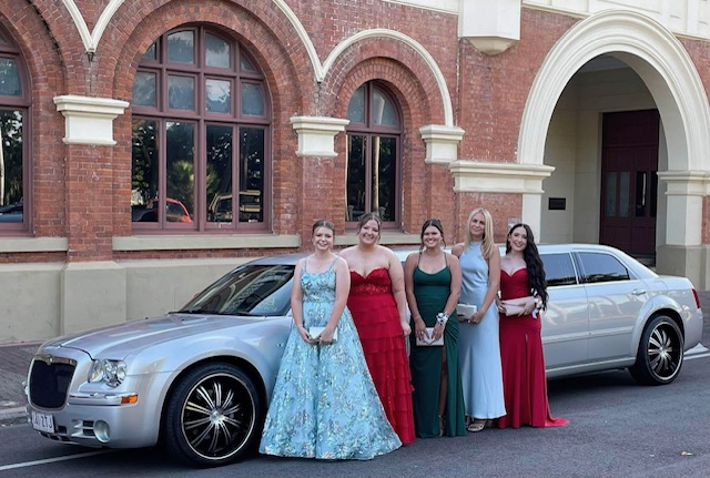 Emily, Sienna, Sienna, Amelie & Alannah - Kirwan High