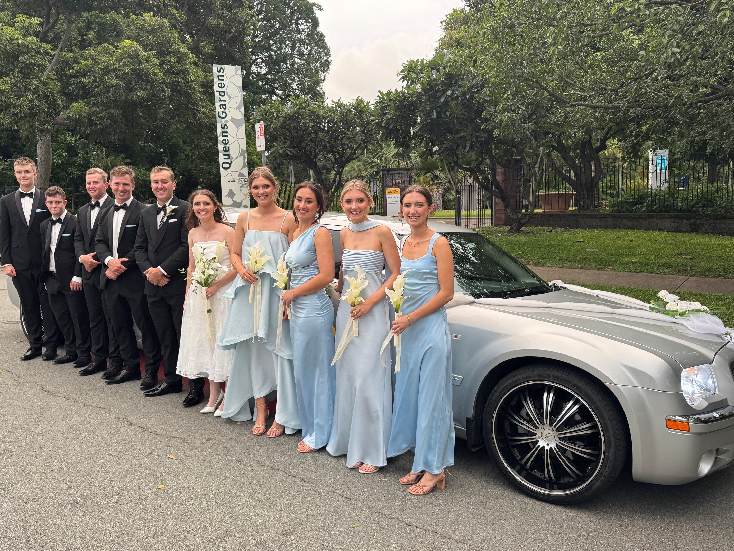 Felicity & Eric - Queens Gardens