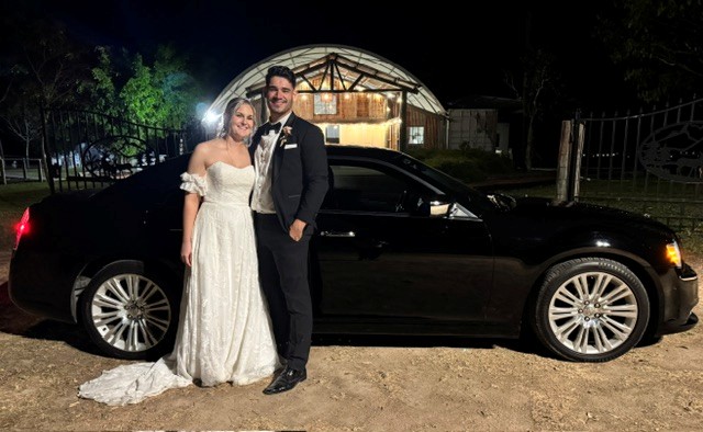Kai & Kristel - Country Vows, Black River